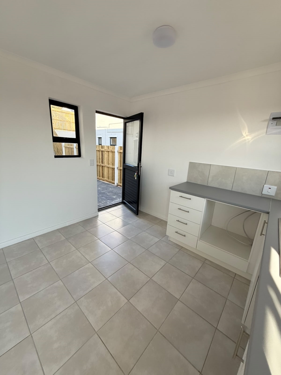 To Let 3 Bedroom Property for Rent in Kommetjie Western Cape